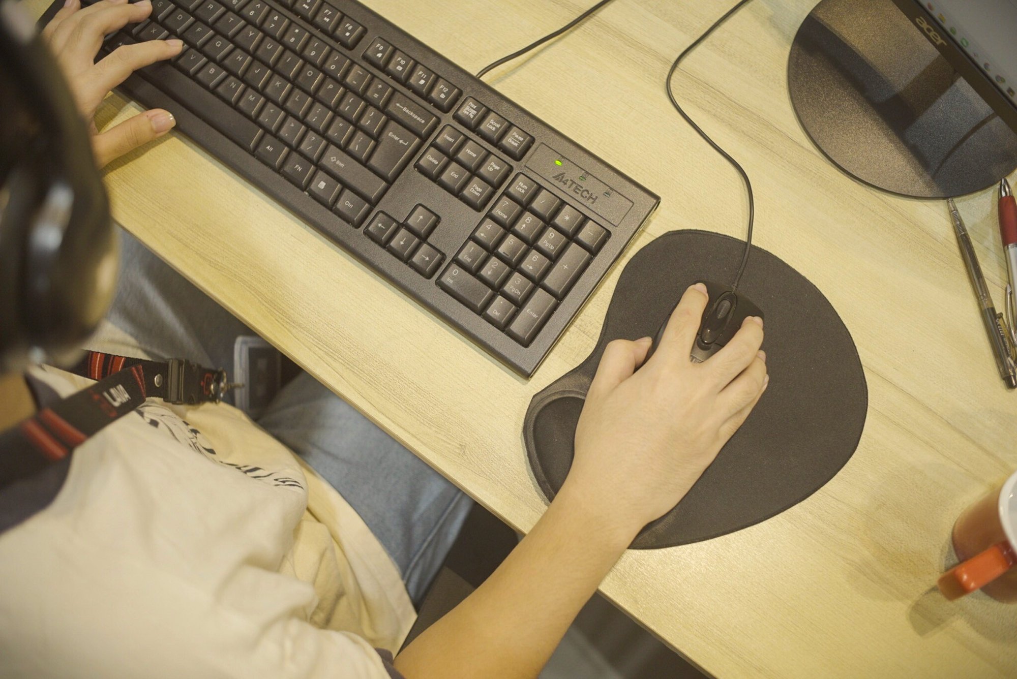 Virtual Assistant working