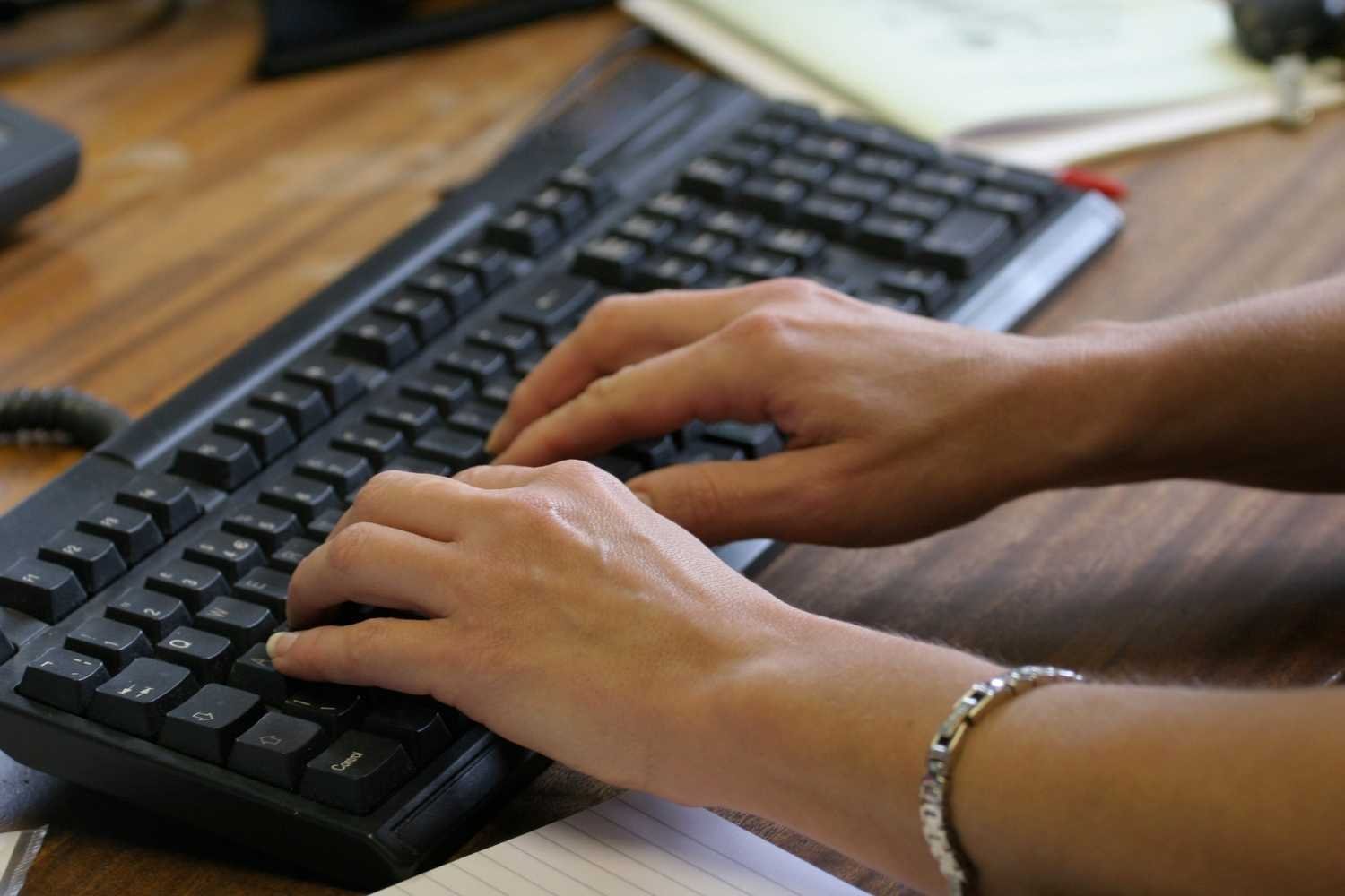 Hand Typing