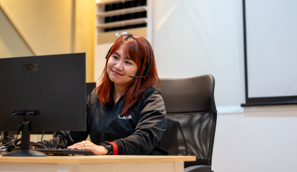 A smiling Lava virtual assistant 