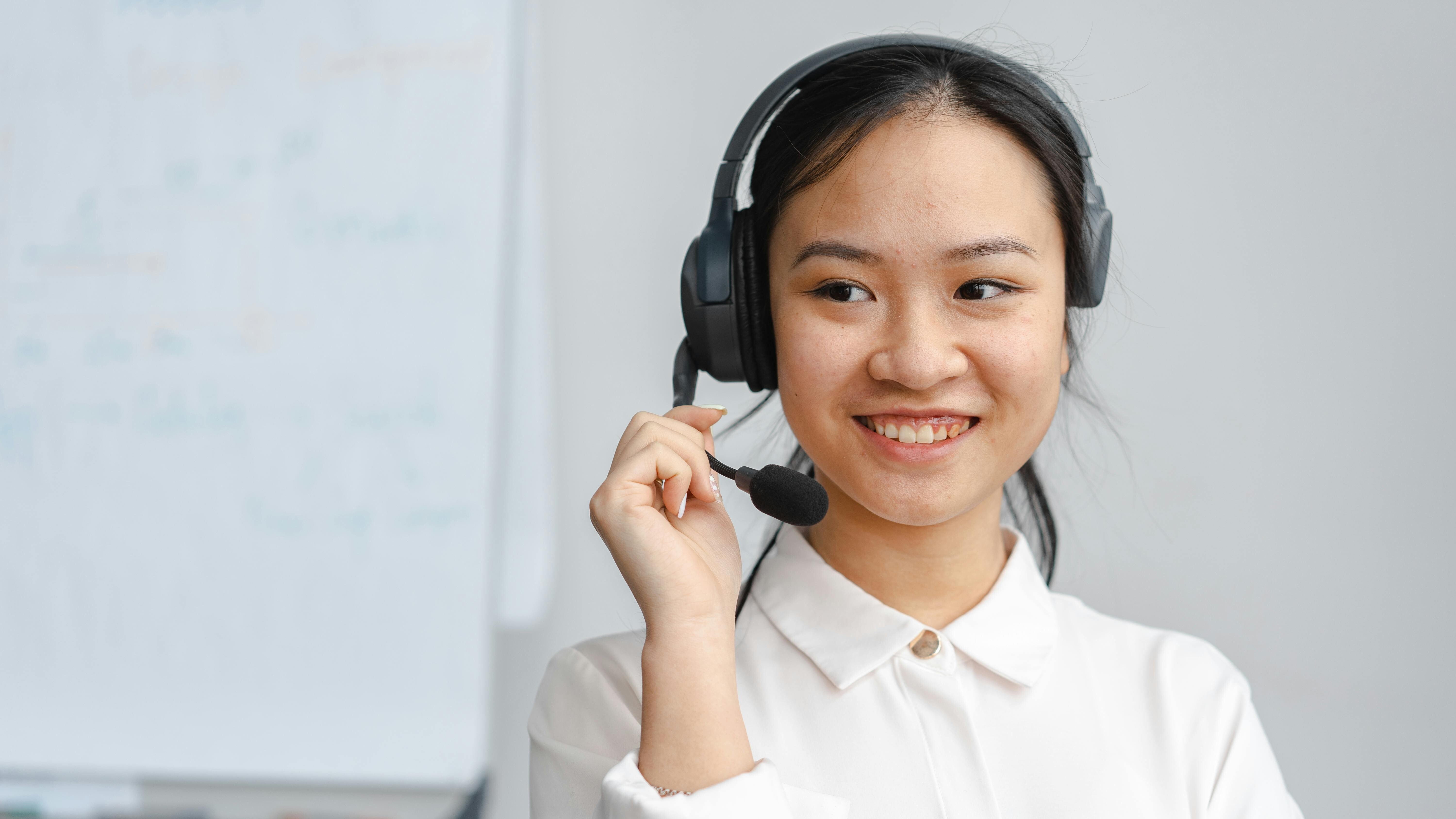 Virtual Assistant talking over the phone